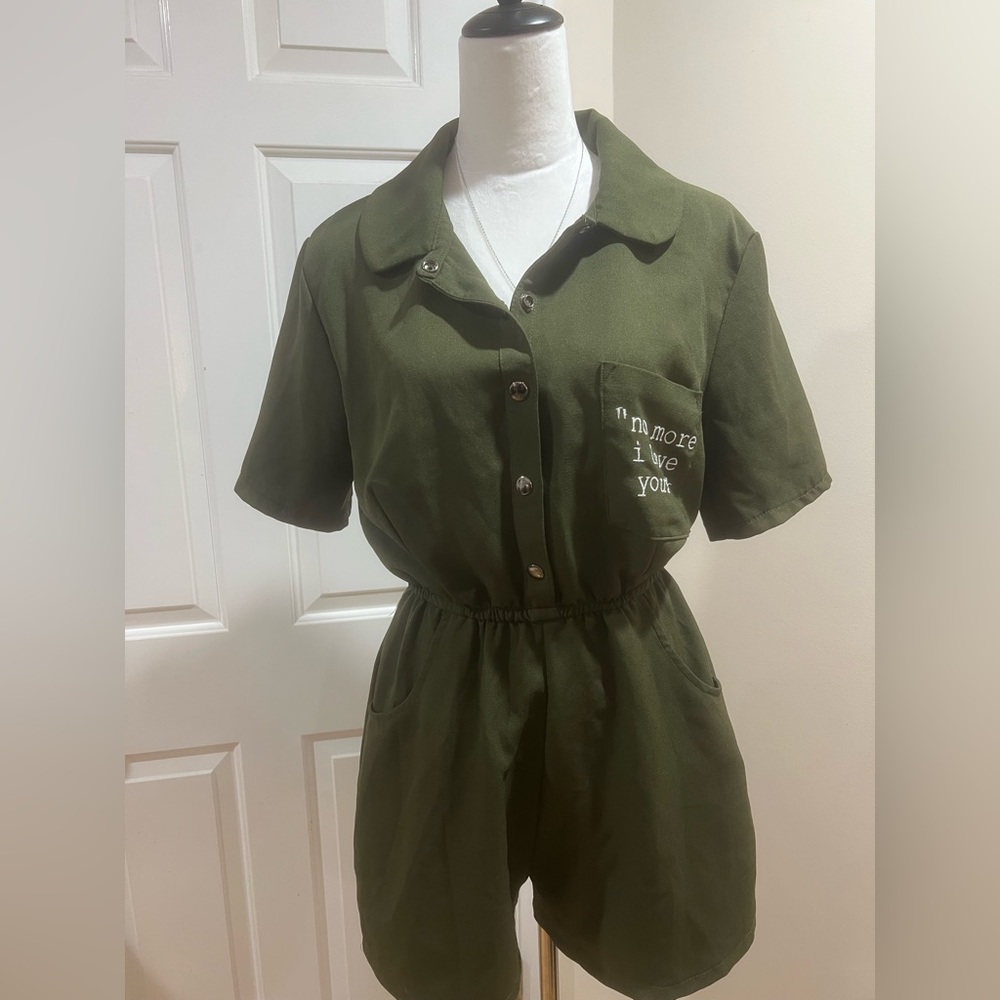 💔 Olive Green Utility Romper – “No More I Love Yous” 💔